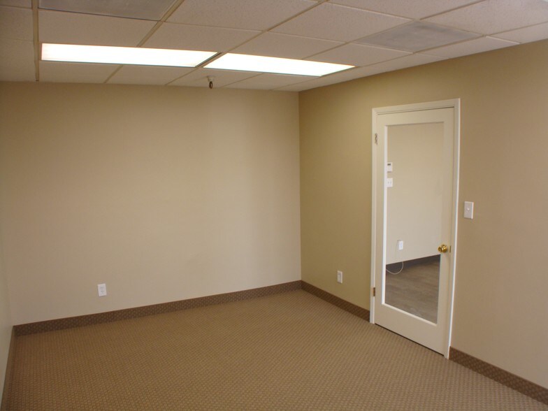 3550 W Clarendon Ave, Phoenix, AZ à louer - Photo intérieure - Image 3 de 9