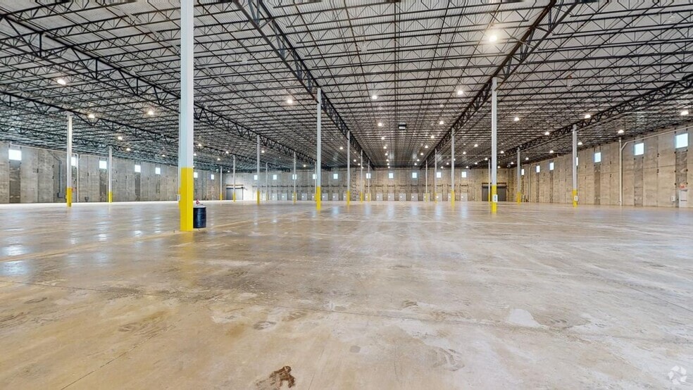 645 National Blvd, Medford, NY for lease - Matterport 3D Scan - Image 3 of 24