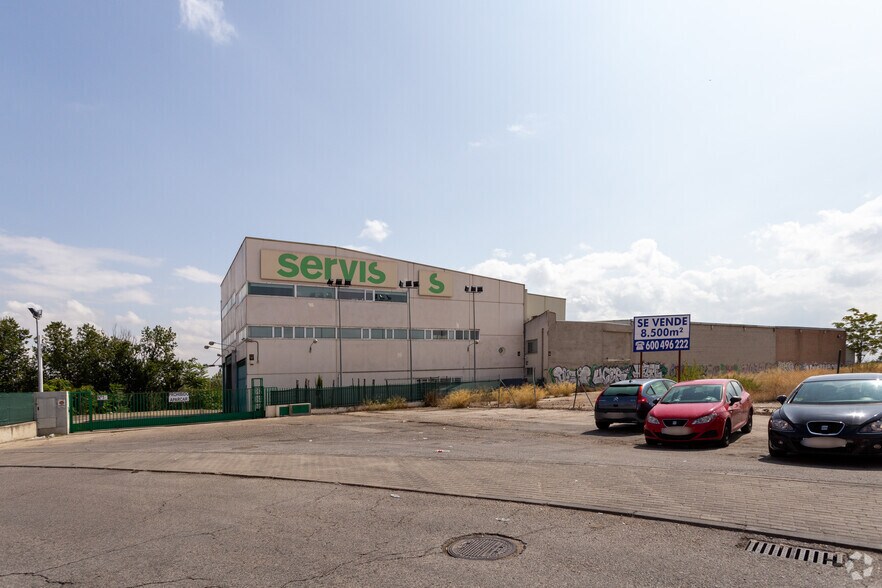 Industrial in Coslada, Madrid for sale - Building Photo - Image 2 of 9