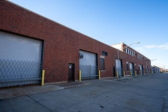 4401 W Kinzie St, Chicago, IL à louer Photo intérieure- Image 1 de 2