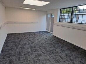 7-9 Bury Rd, Hatfield à louer Photo intérieure- Image 1 de 2