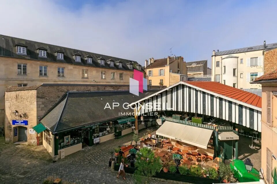 Flex dans Versailles à louer Photo du bâtiment- Image 1 de 11