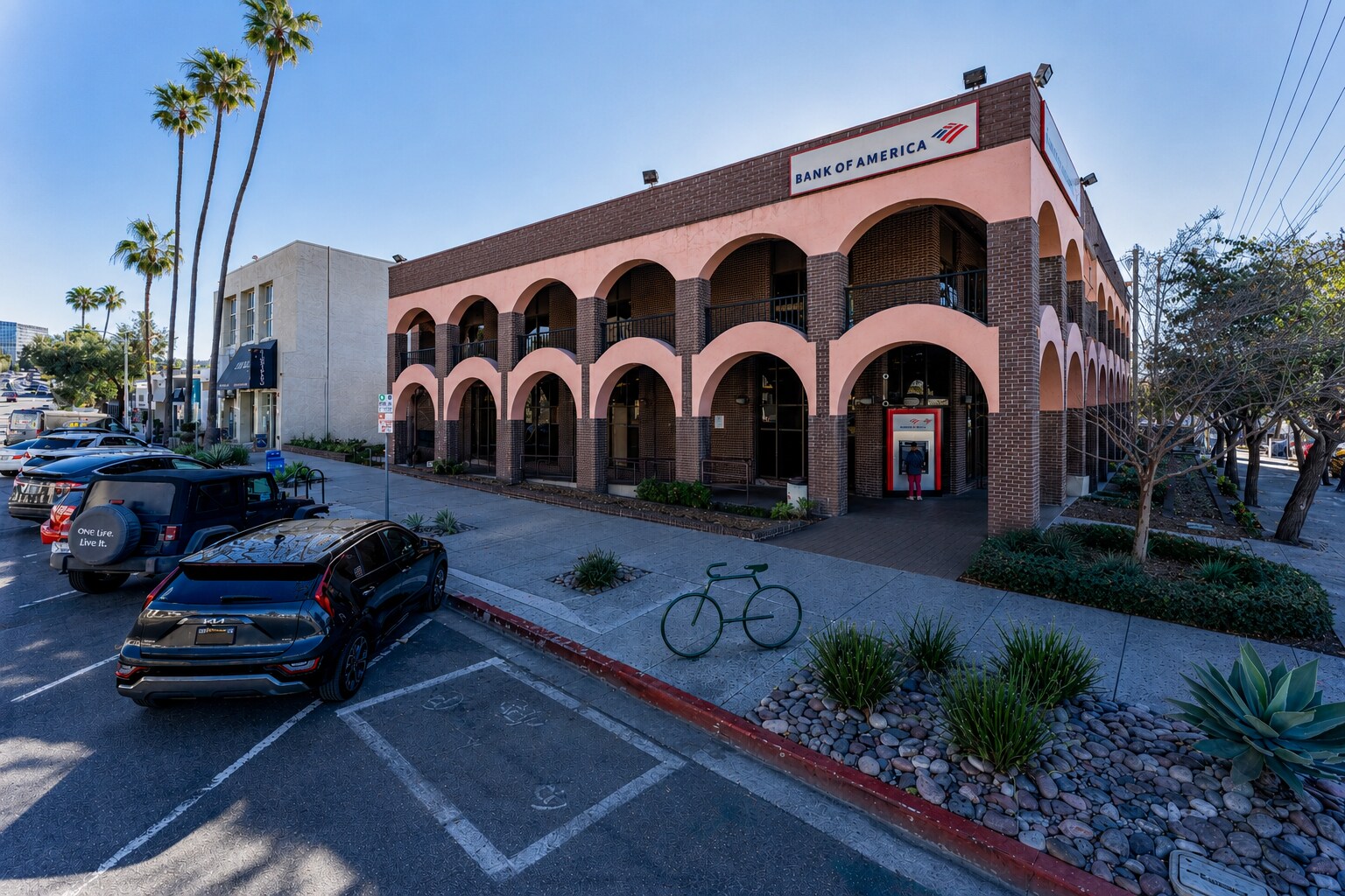 7680 Girard Ave, La Jolla, CA for lease Building Photo- Image 1 of 13