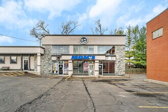 2357 Plainfield Rd, Crest Hill, IL à louer Photo intérieure- Image 2 de 19