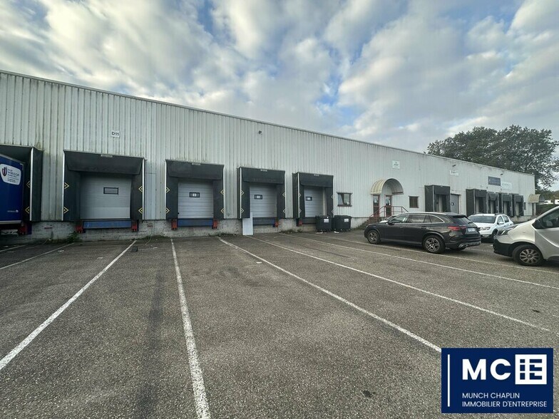 Industrial in Strasbourg for lease - Building Photo - Image 1 of 5