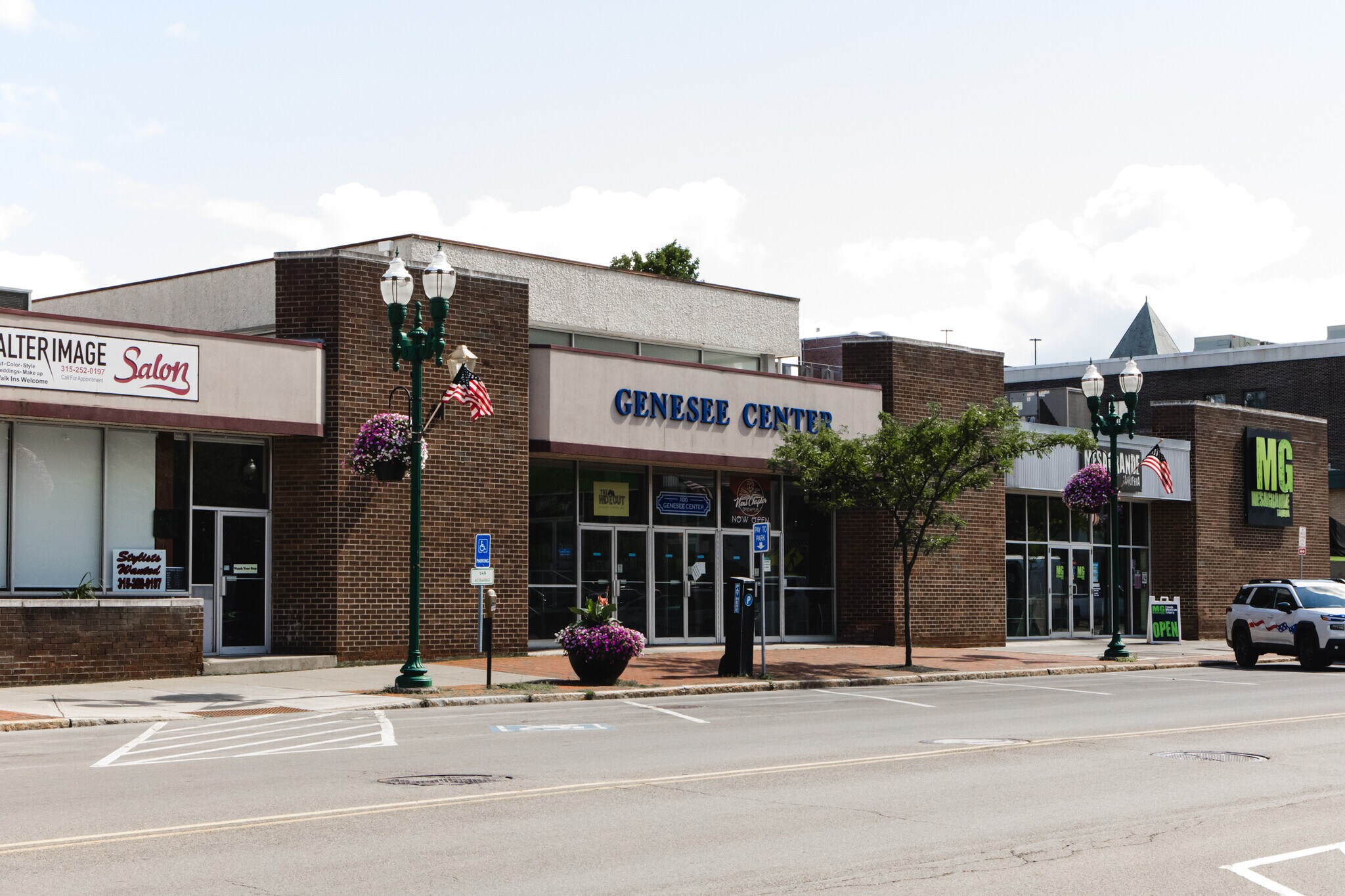 100 Genesee Ctr, Auburn, NY à vendre Photo du bâtiment- Image 1 de 7