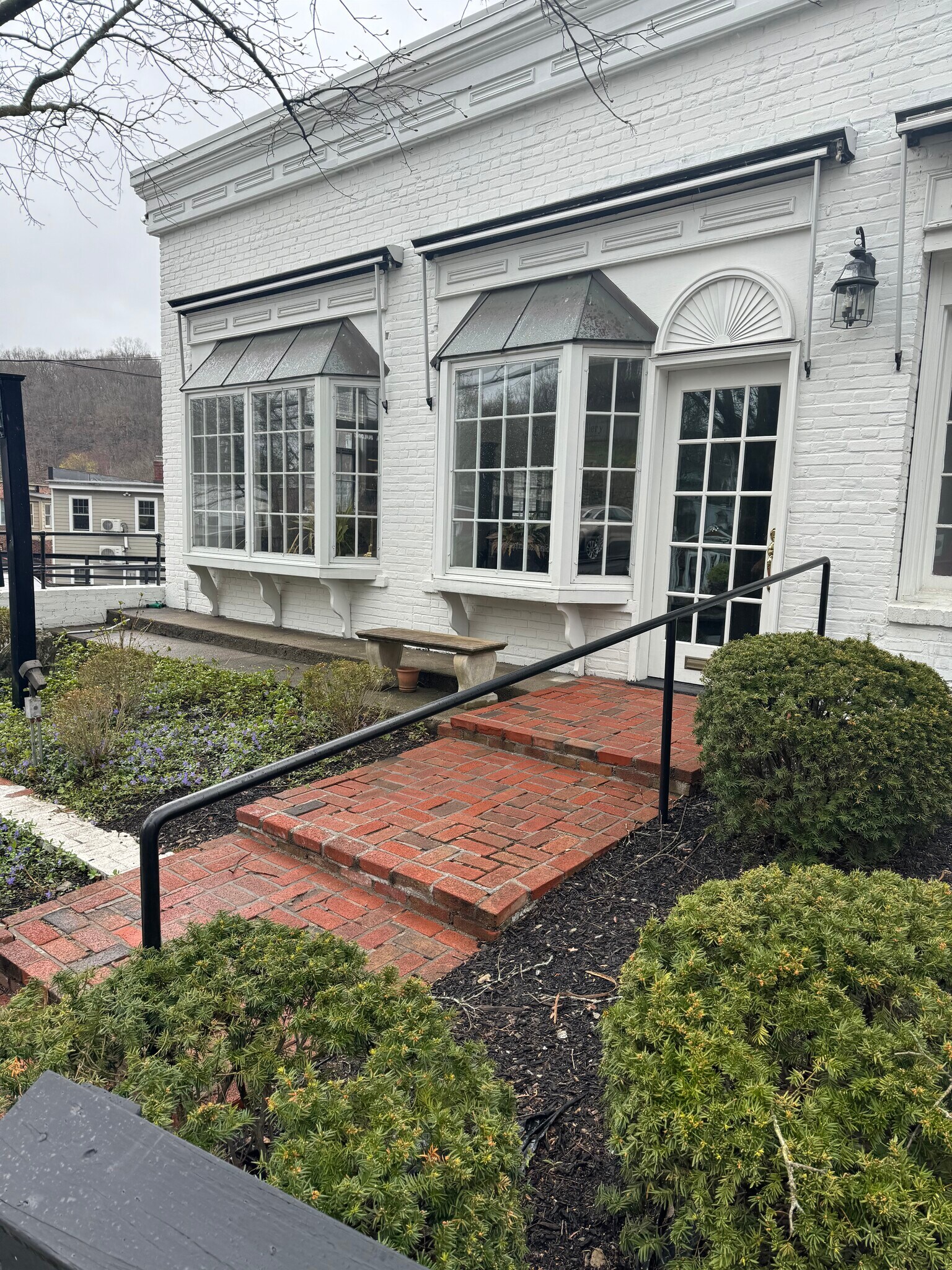 52 Babbitt Rd, Bedford Hills, NY à louer Photo principale- Image 1 de 21