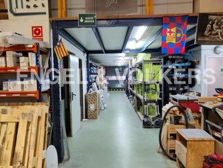 Plus de détails pour Multi-résidentiel à vendre