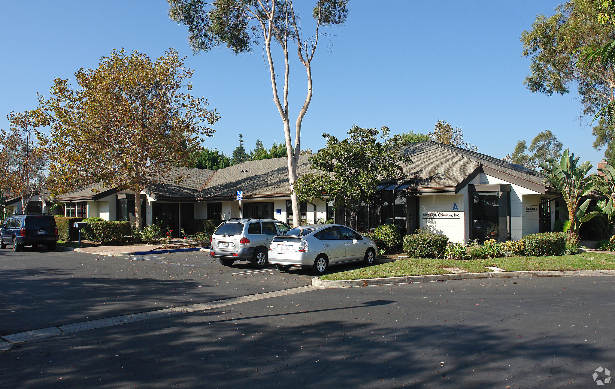 3151 Airway Ave, Costa Mesa, CA à louer Photo principale- Image 1 de 50