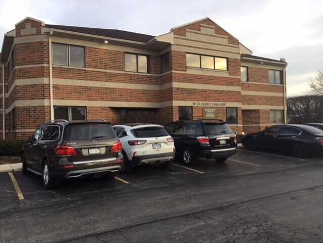 1N121 County Farm Rd, Winfield, IL à vendre Photo du bâtiment- Image 1 de 1