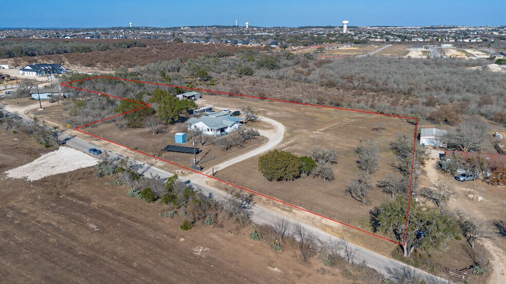 558 Wiedner Rd, Cibolo, TX à vendre - Photo du bâtiment - Image 2 de 23