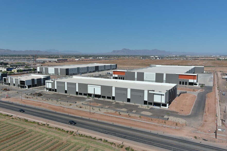 Sec Power Rd & Elliot Rd, Mesa, AZ à louer - Photo du bâtiment - Image 1 de 8