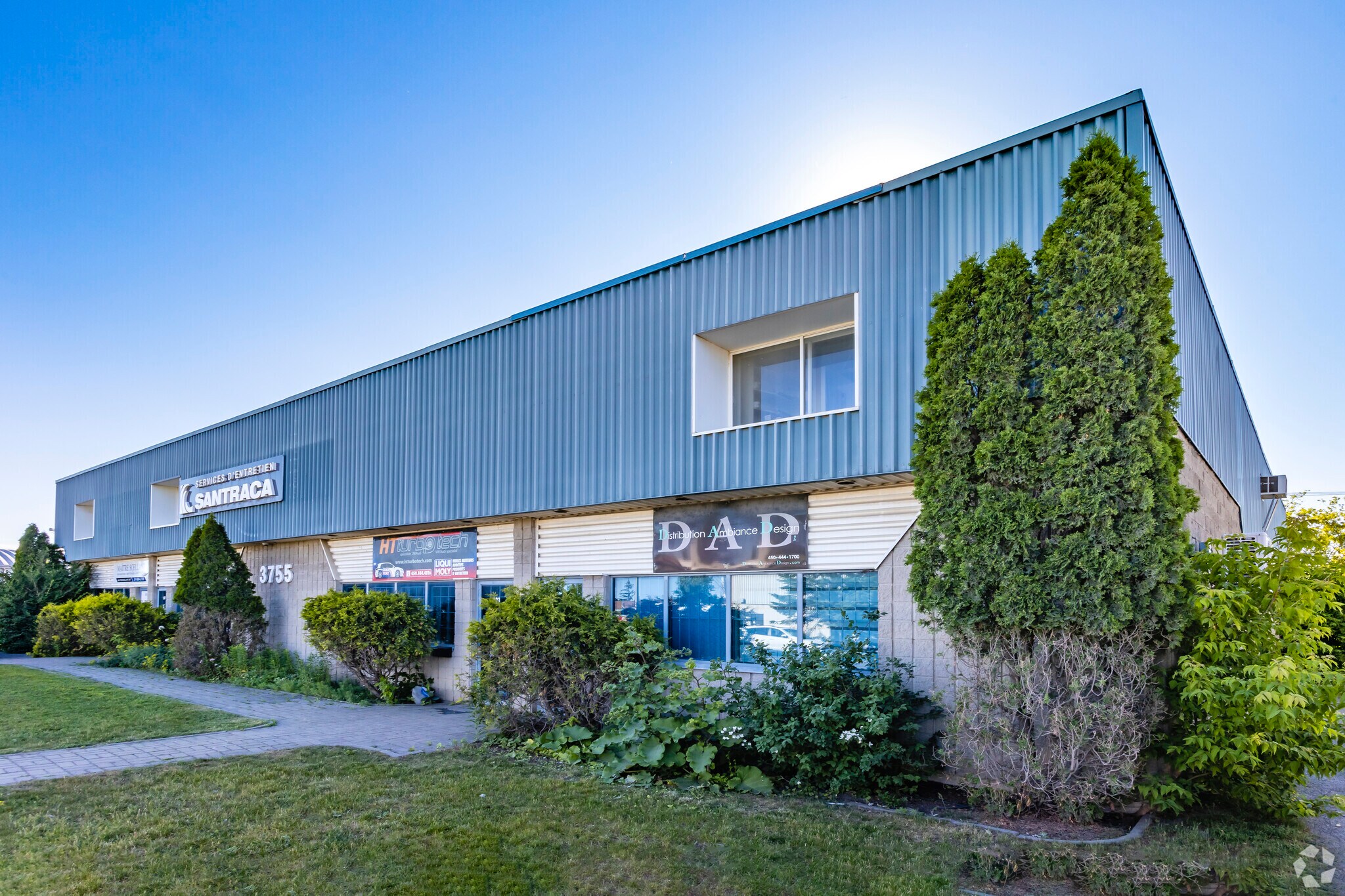 3755 Rue Isabelle, Brossard, QC à vendre Photo principale- Image 1 de 1