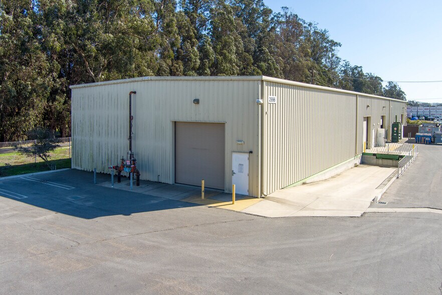 2996 Industrial Pky, Santa Maria, CA à louer - Photo du bâtiment - Image 2 de 7