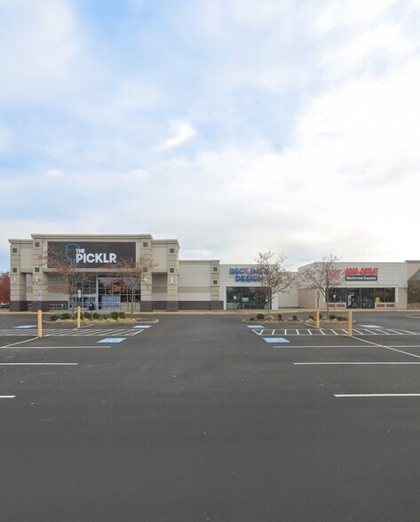 3700 Plank Rd, Fredericksburg, VA for lease - Building Photo - Image 1 of 3