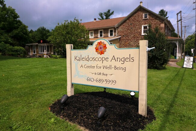 Plus de détails pour 1056 Old Swde Rd – à vendre, Douglassville, PA