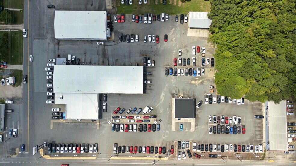 1520 S Cannon Blvd, Kannapolis, NC à vendre - Photo du bâtiment - Image 2 de 21