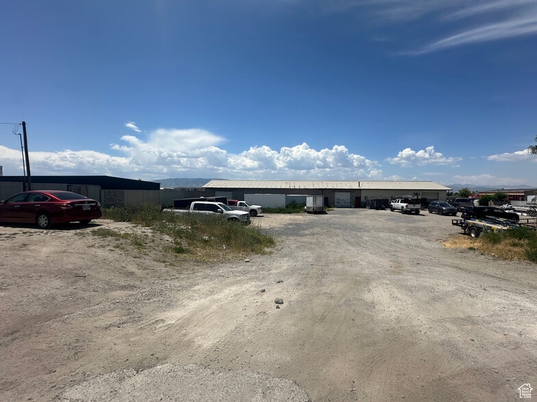589 N Geneva Rd, Lindon, UT à vendre - Photo du bâtiment - Image 3 de 24
