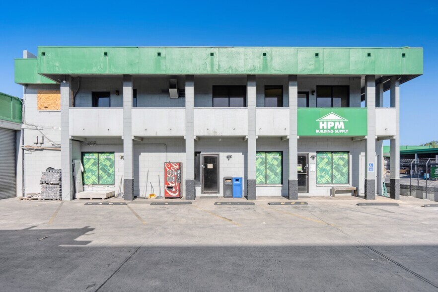 Eluene Place portefeuille de 2 propriétés à vendre sur LoopNet.ca - Photo du bâtiment - Image 2 de 34