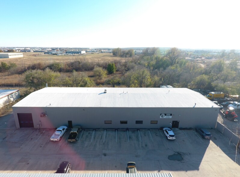 6624 Melrose Ln, Oklahoma City, OK for sale - Building Photo - Image 2 of 36