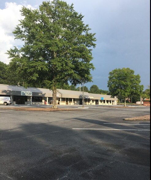 3744 Woodruff Rd, Columbus, GA à louer - Photo du bâtiment - Image 2 de 3