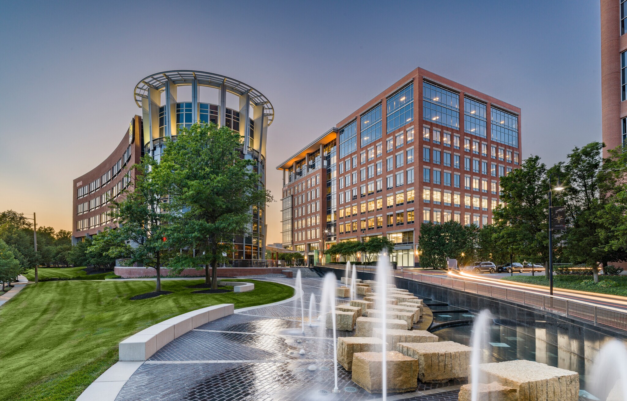 8010 Towers Crescent Dr, Vienna, VA à louer Photo principale- Image 1 de 12