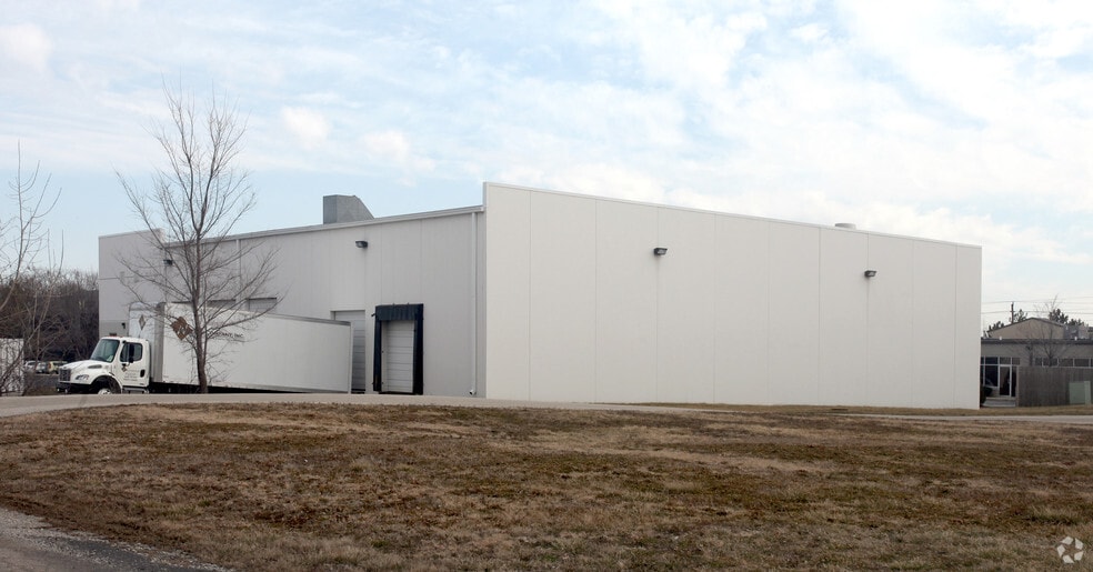 6230 Corporate Dr, Indianapolis, IN for sale - Building Photo - Image 3 of 4
