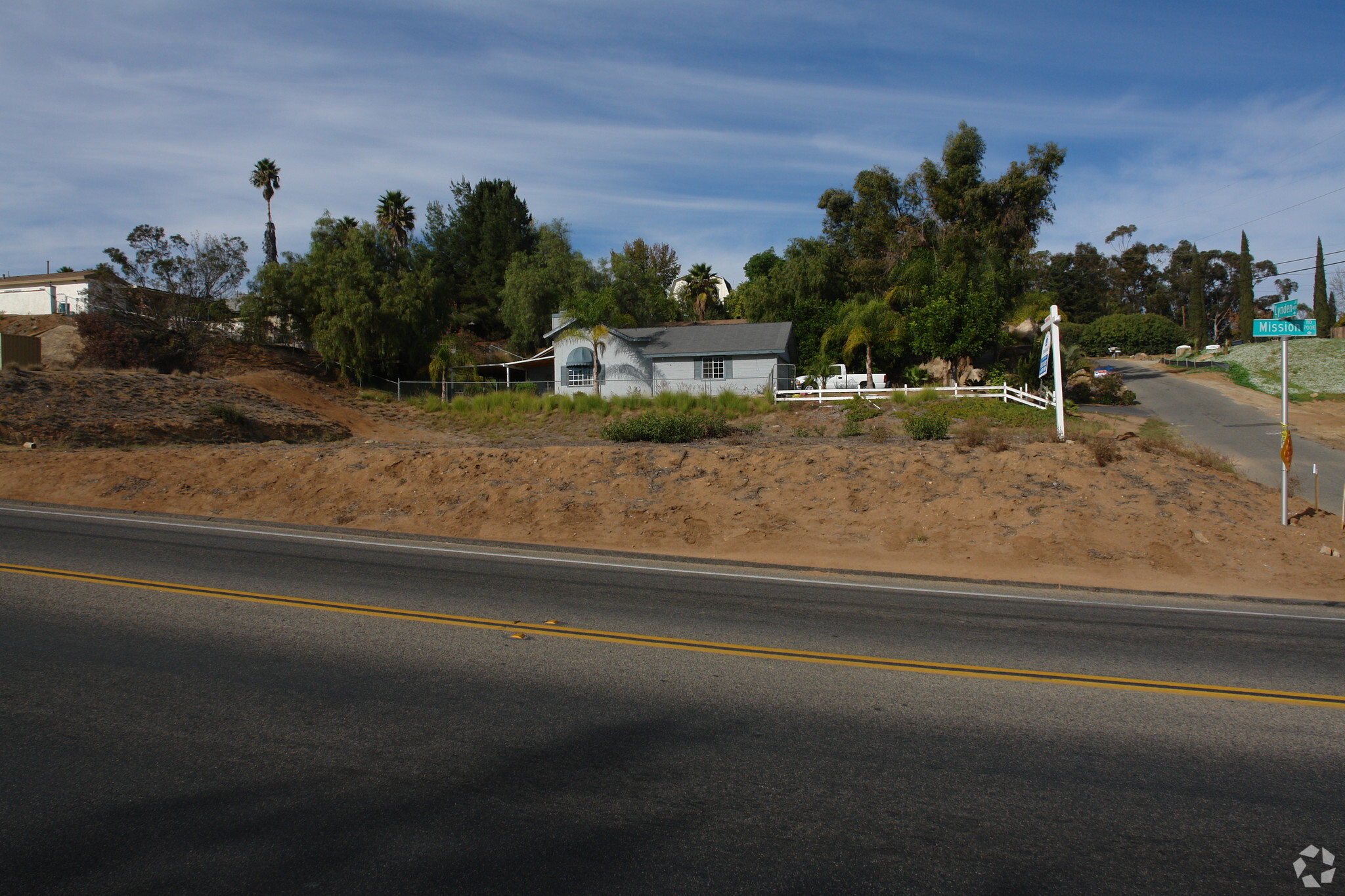 632 E Mission Rd, Fallbrook, CA à vendre Photo principale- Image 1 de 1