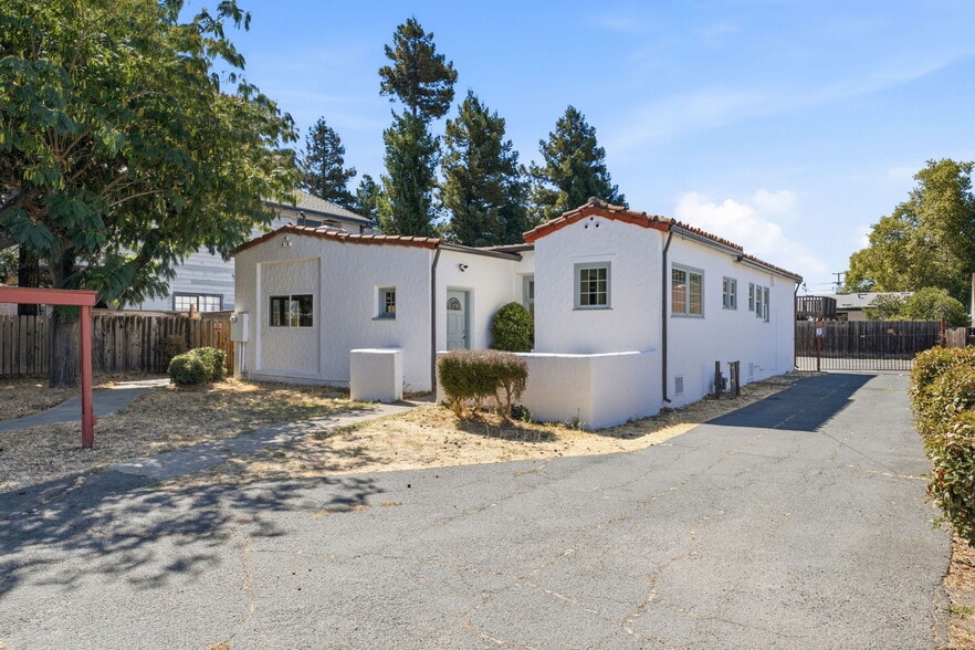 2890 Concord Blvd, Concord, CA for sale - Building Photo - Image 2 of 22