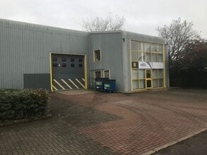 South Way, Andover à louer Photo du bâtiment- Image 2 de 2