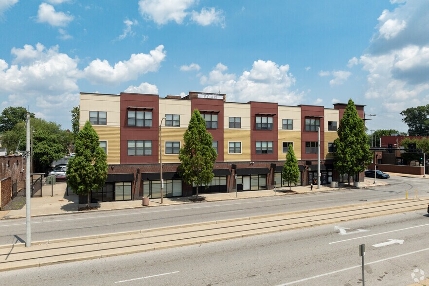 5901 Delmar Blvd, Saint Louis, MO à louer - Photo du bâtiment - Image 2 de 14