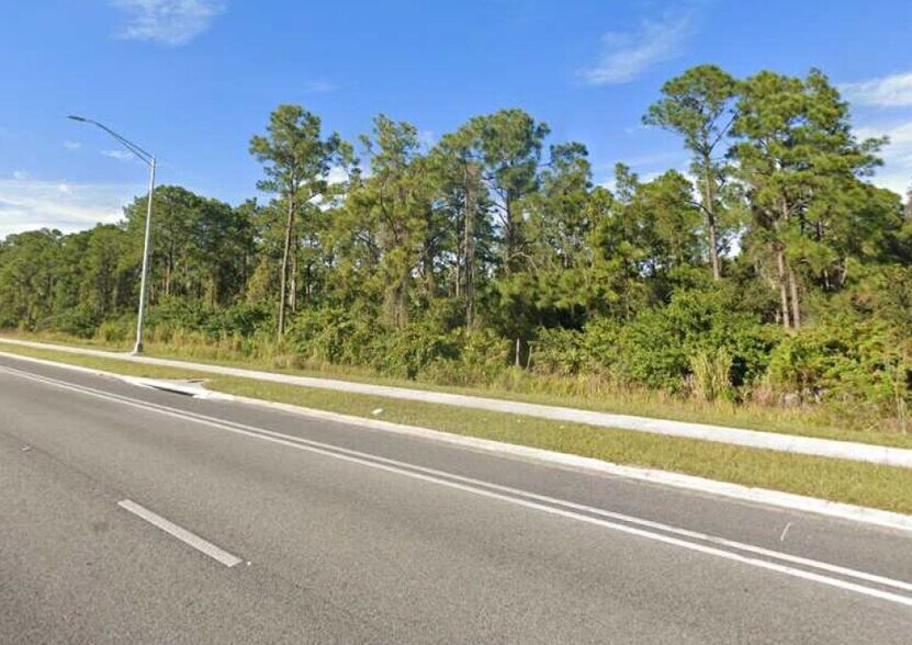 962-1006 Meadow Rd, Lehigh Acres, FL à vendre - Photo du bâtiment - Image 3 de 4