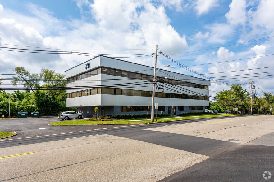 333 Littleton Rd, Parsippany, NJ for lease - Primary Photo - Image 1 of 19
