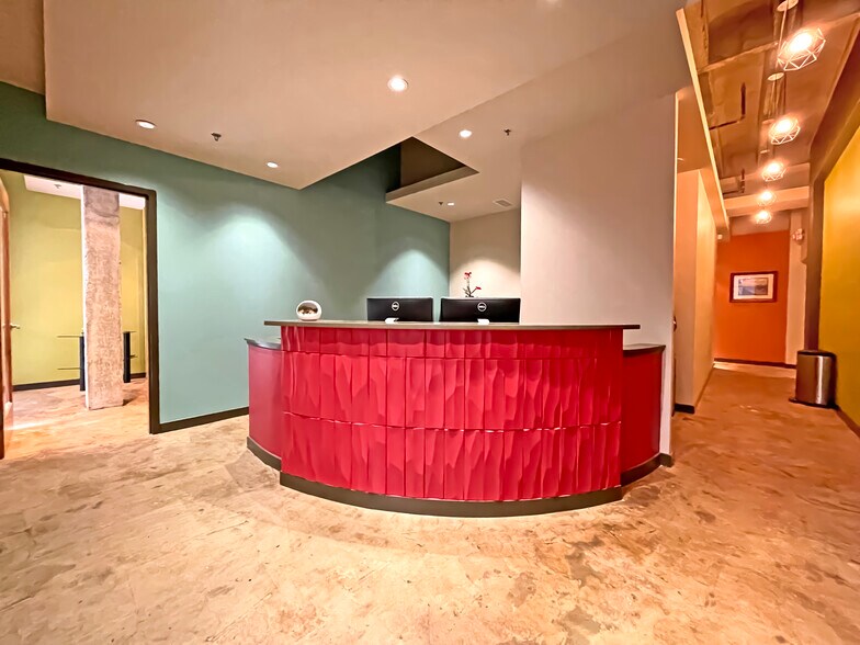 834 Inman Village Pky, Atlanta, GA for lease - Interior Photo - Image 3 of 11