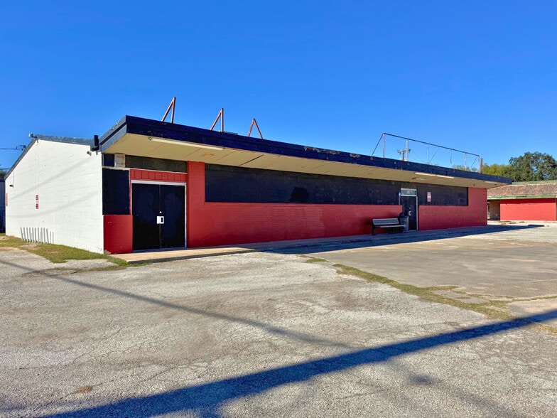 2423 Jamar St, San Antonio, TX for sale - Building Photo - Image 1 of 7