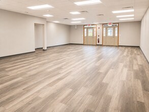 16614 W 159th St, Lockport, IL for lease Interior Photo- Image 2 of 4