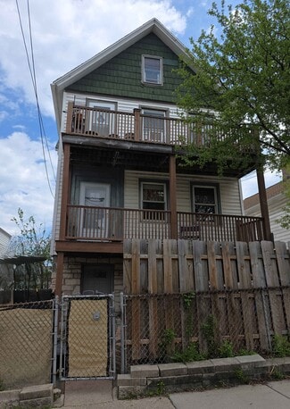 More details for 1817 & 1838 N Humboldt Ave – Multifamily for Sale, Milwaukee, WI