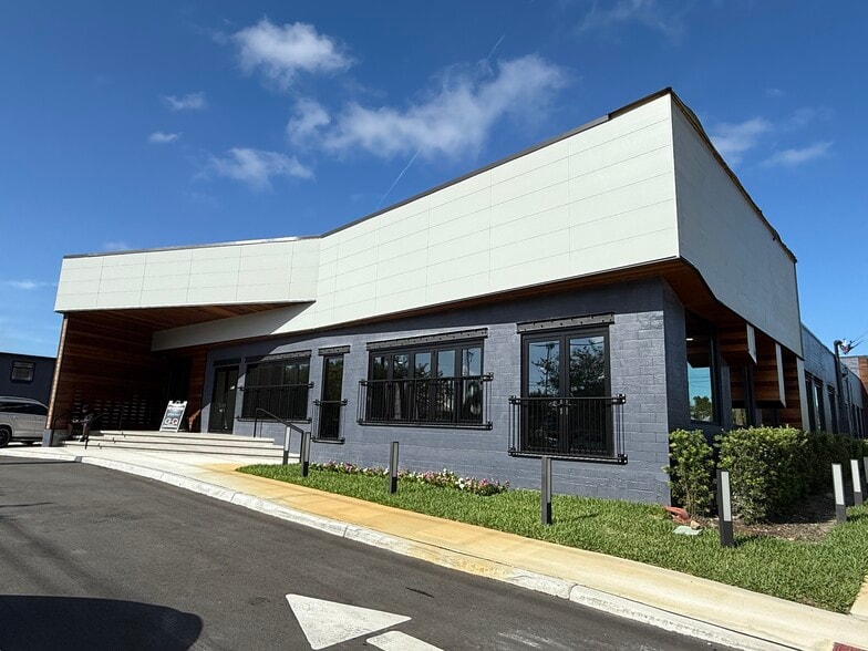 2200 2nd Ave S, Saint Petersburg, FL for lease - Building Photo - Image 1 of 18