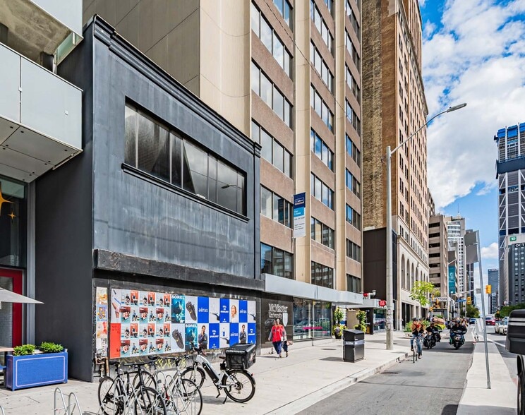 192 Bloor St W, Toronto, ON for lease - Building Photo - Image 1 of 6