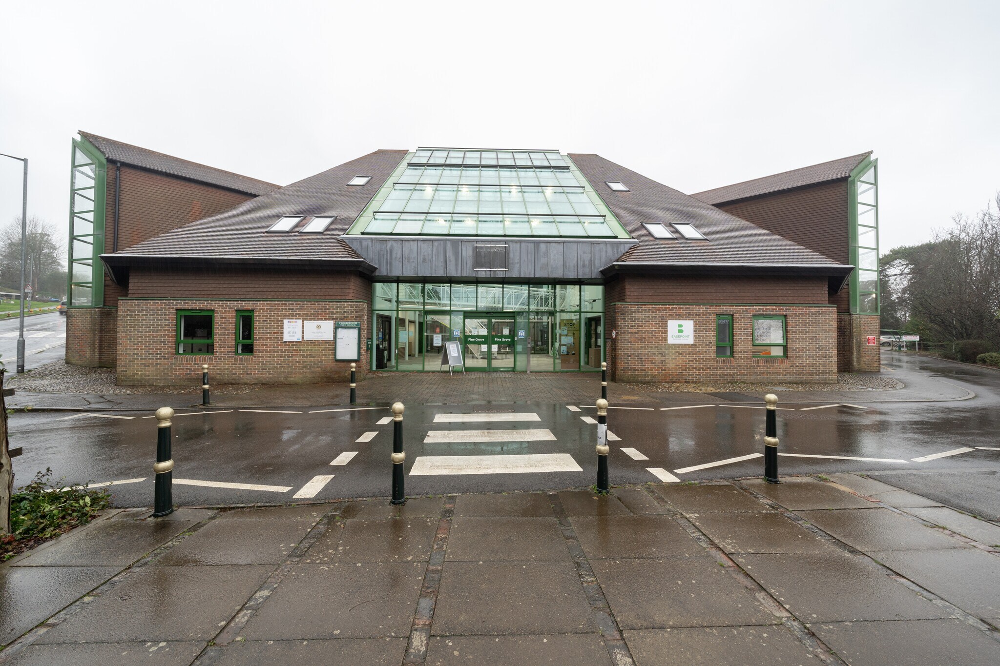 Pine Grv, Crowborough à louer Photo du bâtiment- Image 1 de 2