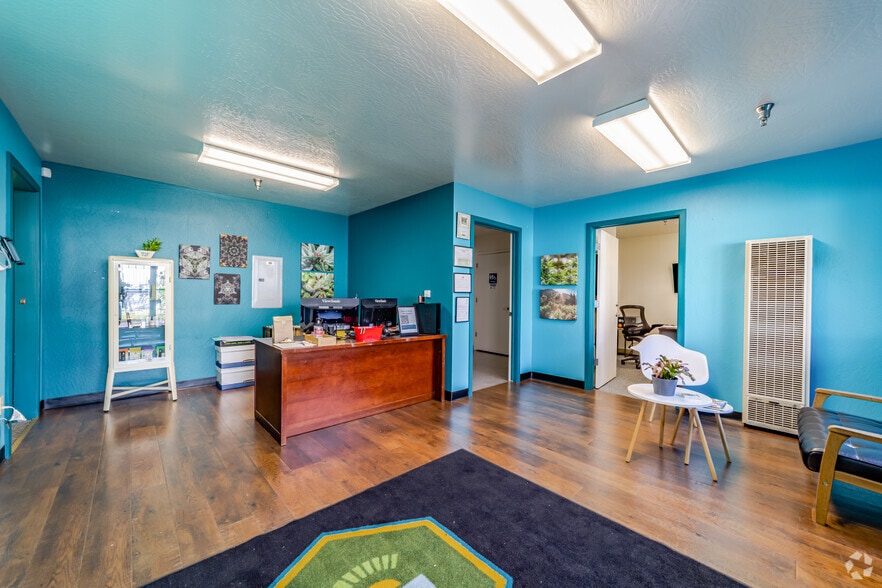 55 Ericson Ct, Arcata, CA for lease - Interior Photo - Image 2 of 40