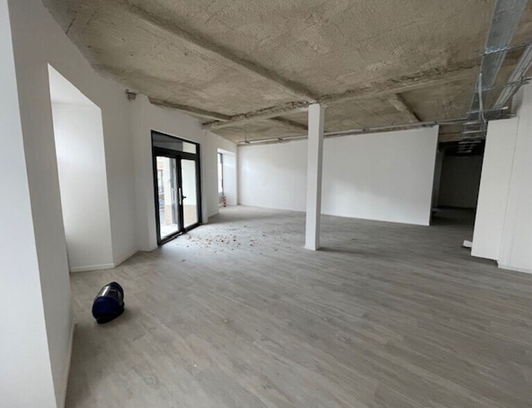 1 Place Auguste Métivier, Paris for lease - Building Photo - Image 3 of 22