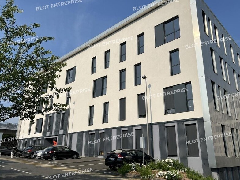 Office in Cesson-Sévigné for lease - Building Photo - Image 2 of 4