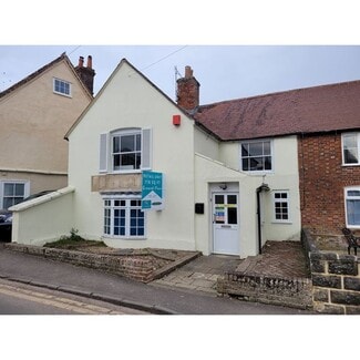 More details for 3 The Broadway, Hungerford - Retail for Lease