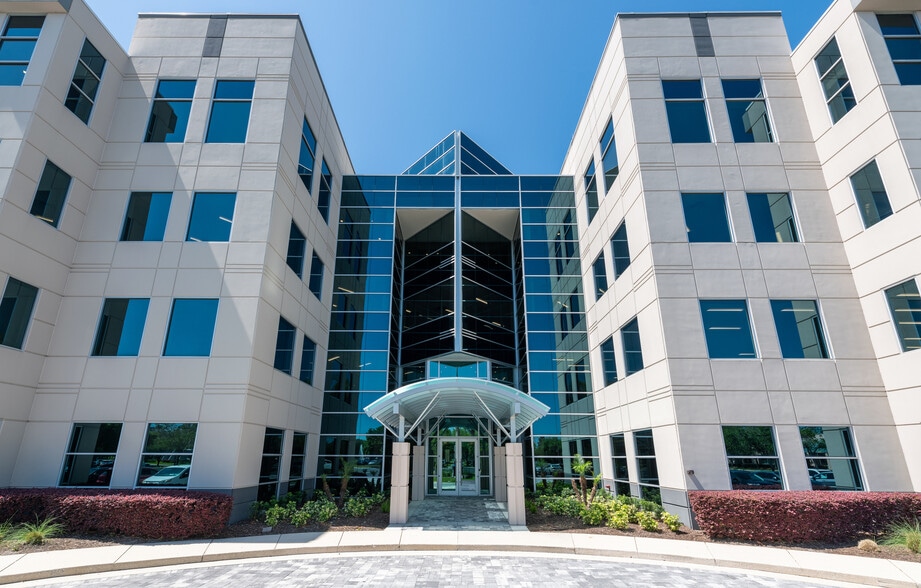 4345 Southpoint Blvd, Jacksonville, FL for lease - Building Photo - Image 3 of 6