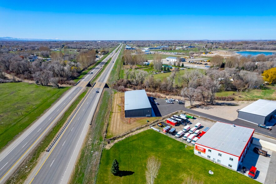 4113 648 N, Rigby, ID à louer - Photo du bâtiment - Image 2 de 6