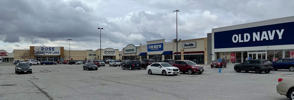 Willow Creek Crossing portfolio of 6 properties for sale on LoopNet.ca - Building Photo - Image 3 of 8