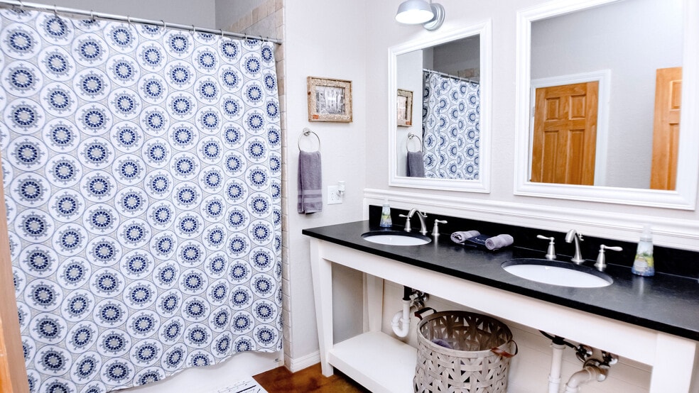 19398 Highway 80, Hulbert, OK for sale - Building Photo - Image 2 of 11