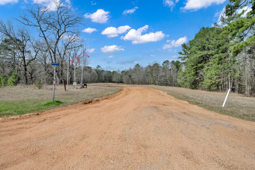 0 Hwy 190, Oakhurst, TX à vendre - Photo du bâtiment - Image 3 de 15