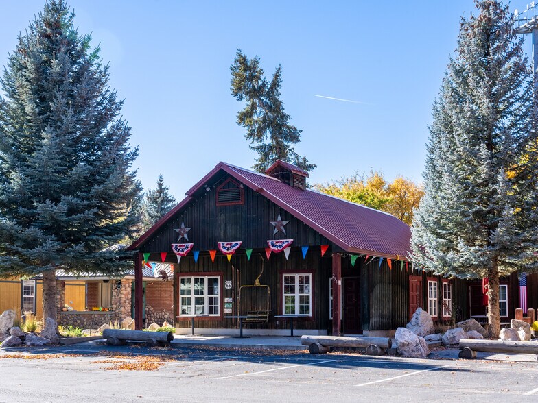 235 S 7400 E, Huntsville, UT à vendre - Photo du bâtiment - Image 2 de 35